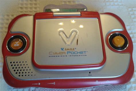 Retro Ordenadores Orty: Consolas VTech V.smile portatiles: Pocket y Cyber Pocket.