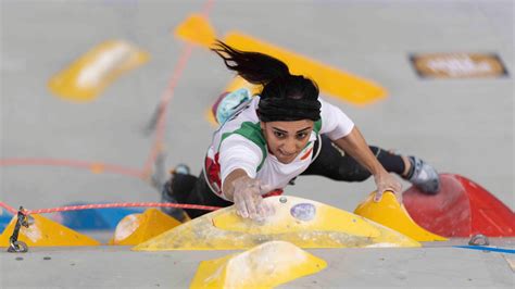 Iranian Climber Elnaz Rekabi Competes Without Hijab, Sparking Fear - The New York Times