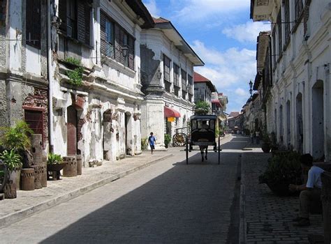 Vigan Old Houses - Vigan, Ilocos Sur | Filipino architecture, Vigan, Spanish architecture