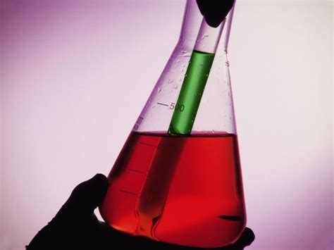 Cool Color Change Chemistry Experiments To Try | Chemistry, Chemistry experiments, Color change