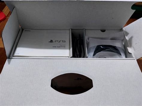 Sony Playstation 5 (Almost brand new) PS5 Console Disc + digital ...