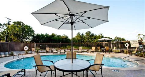 Hotels in Denison, TX - Hampton Inn and Suites Denison, TX