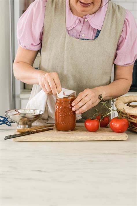 How To Can Tomato Sauce - The Perfect Beginner’s Recipe - Azure Farm