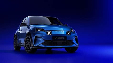 Alpine A290 electric hot hatch debuts with 220 hp