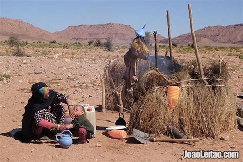 Nomads of Morocco - Sahara Desert nomadic life