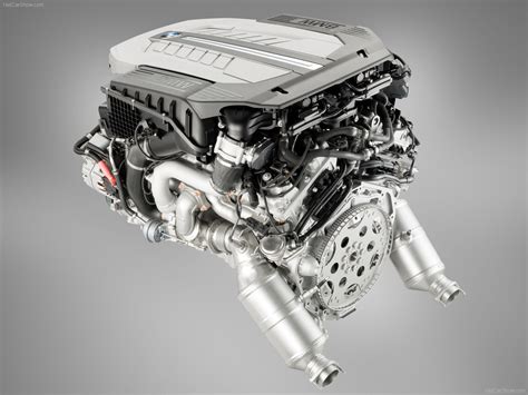 BHP: News: BMW Celebrates 25th Anniversary of Its V12 Engine