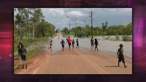 Borroloola community criticise police handling of serious incident | SBS NITV