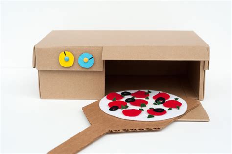 Cardboard Box Pizza Oven (Shoe Box Crafts) - Fun Crafts Kids