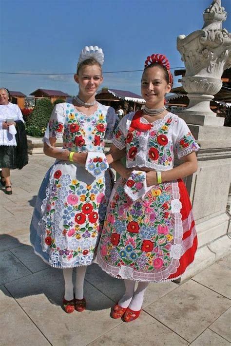 Timeline Photos - Ami magyar az csak jó lehet | Folk clothing ...