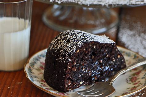 Tunnel of Fudge Cake with Hazelnuts Recipe