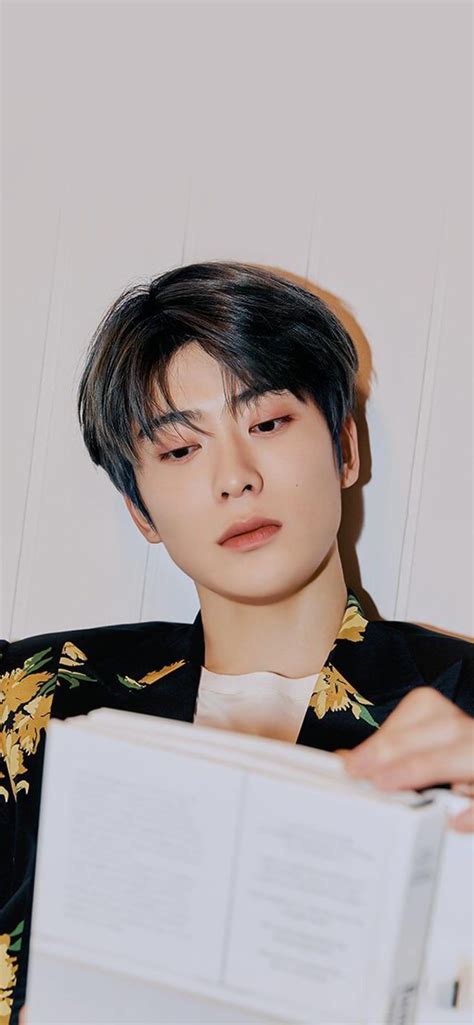 another lockscreen ver. elle magazine #jaehyun #nct | แจฮยอน nct, ผู้คน, คนดัง