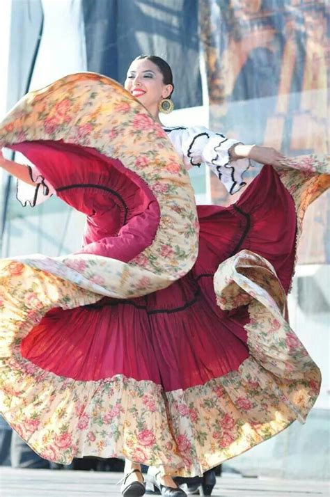 Beautiful Folklorico Dancer Folklorico Dresses, Ballet Folklorico ...