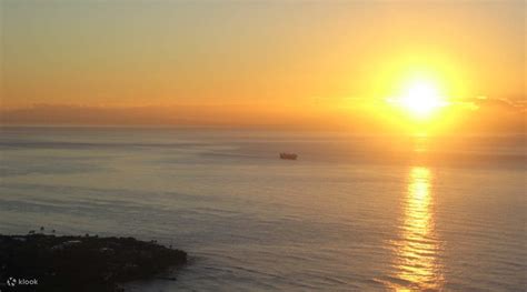 Diamond Head Sunrise Hike with Malasada Meal - Klook United States