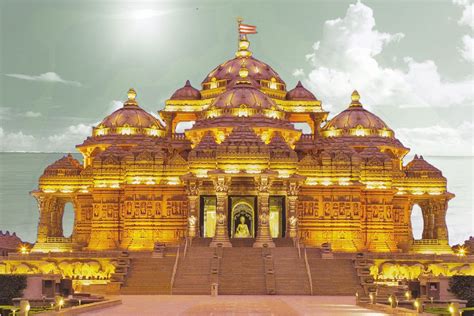 Akshardham Temple Delhi | Delhi tourism, Cool places to visit, India tourist