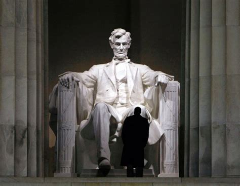 Lincoln Memorial, A Monument To The Memory of A Fighter For Democracy - Traveldigg.com