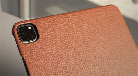 Protect your new device with our iPad Pro 11” leather case (2020) - Vaja Europe