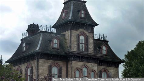 10 best haunted house attractions across the US in 2019 | wqad.com