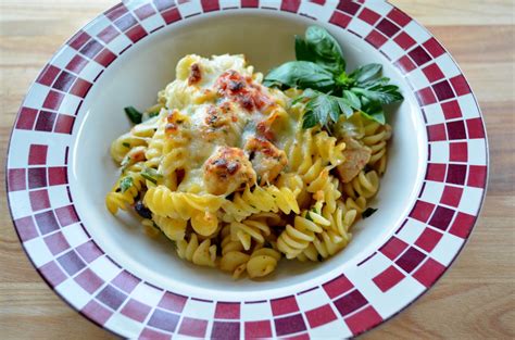 Basil: Mediterranean Chicken and Pasta Bake