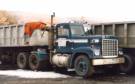 FWD Tractor | Made in the early '70's. 6X4 FWD, this model c… | Flickr