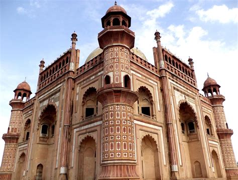 Safdarjung Tomb.