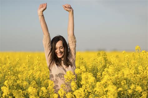 Estas son las cosas que la gente feliz tiene en común — FMDOS