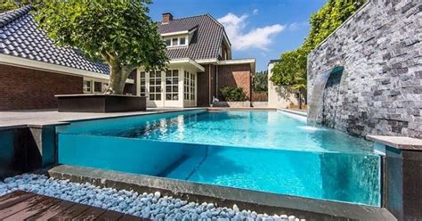 Awe-Inspiring Above Ground Pools for Your Own Backyard Oasis - Décoration de la maison