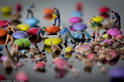 Surreal scenarios artist and macro photographer David Gilliver | Miniature photography ...