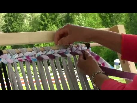 Warping a Salish Loom for Rag Rugs | Curious.com