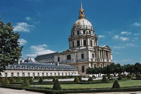 Les Invalides Dome (w/ Tomb of Napoleon) Semi Private Tour - Paris ...