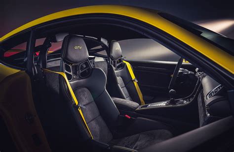 Porsche 718 Cayman GT4 news and pictures | CAR Magazine