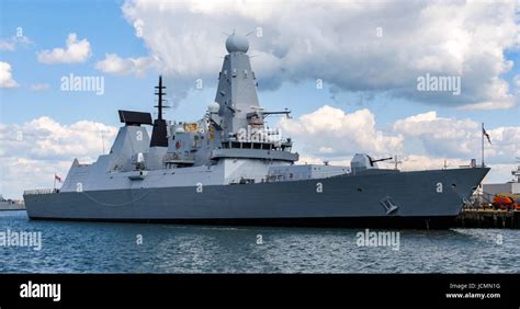 Modern warship hi-res stock photography and images - Alamy