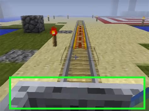 How to Hook Up a Simple Detector Rail Circuit on Minecraft PE