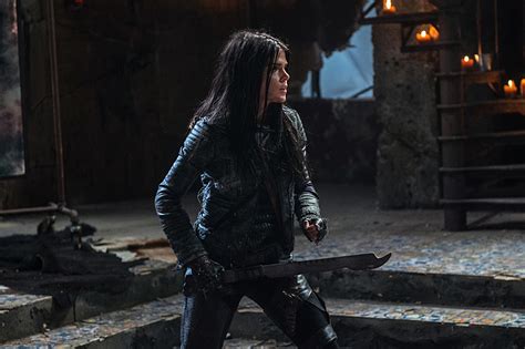 'The 100' Season 3 Photos -- Spoilers For CW Series