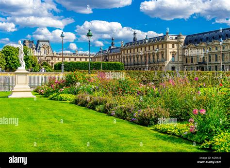 Statues within the Jardin Tuileries (Tuileries Garden), and the ...