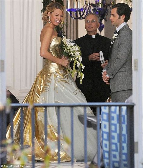 Photos - Bild - Galeria: BLAKE LIVELY WEDDING DRESS