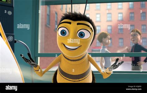 BEE MOVIE JERRY SEINFELD voices Barry B. Benson BEE MOVIE Date: 2007 Stock Photo - Alamy