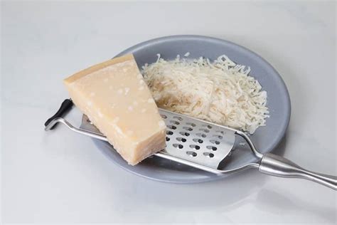 7 Best Cheese Grater Reviews And Buying Guide 2023 | Butter Cream Bakeshop