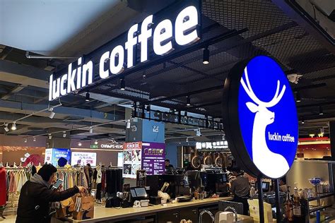 Luckin Coffee Embarks on Unstaffed Strategy as It Passes Rivals in Store Count