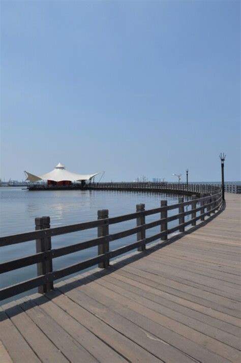 Ancol Beach, Jakarta Indonesia | Indonesia, Foto wisata, Pemandangan