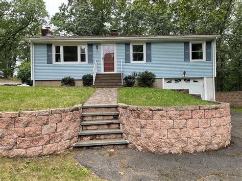 Cumberland, RI Real Estate - Cumberland Homes for Sale | realtor.com®