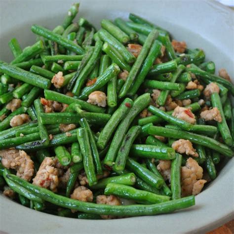 Yard-long Bean Recipes | Bean recipes, Yard long beans recipe, Green bean recipes