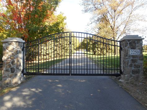 3 Reasons You Should Install an Iron Driveway Gate at Your Home - Artistic Ornamental Iron of ...