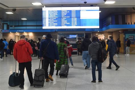 Penn Station crippled by New Year's Eve Amtrak delays