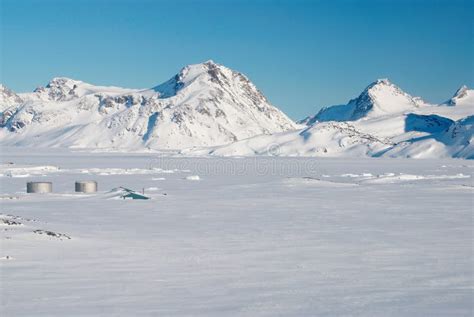 Inuit Village And Mountains, Greenland Stock Photos - Image: 9950113