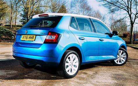 2016 Skoda Fabia Colour Edition (UK) - Wallpapers and HD Images | Car Pixel