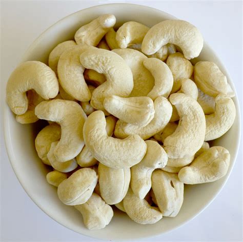 Organic Whole Raw NO 1 Cashew Nuts Cashews - 500gm (FOR EXPORT TO CANADA AND AMERICA) - CANASEI