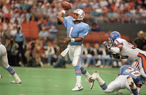 10 NFL throwback helmets, uniforms that teams should bring back