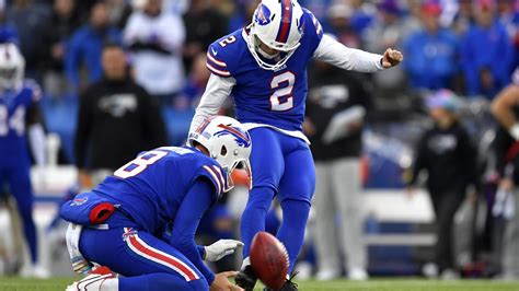 Bills sign kicker Tyler Bass to 4-year contract extension