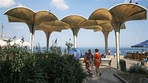 EU Weighs Barring European Companies From Working in Crimea Tourism