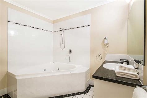 Regal Port Douglas - 1 Bedroom with Indoor Spa Bath